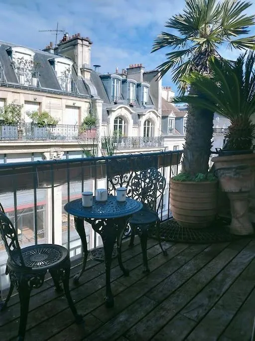 Apartment Ferienwohnung Paris Centre Grand Duplex Avec Belle Terrasse Frankreich